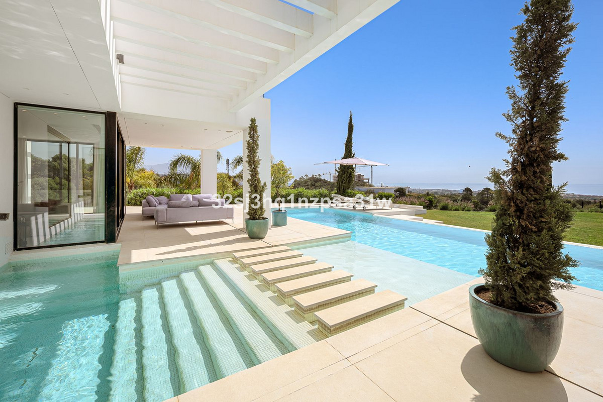 Вилла/Шале — Estepona