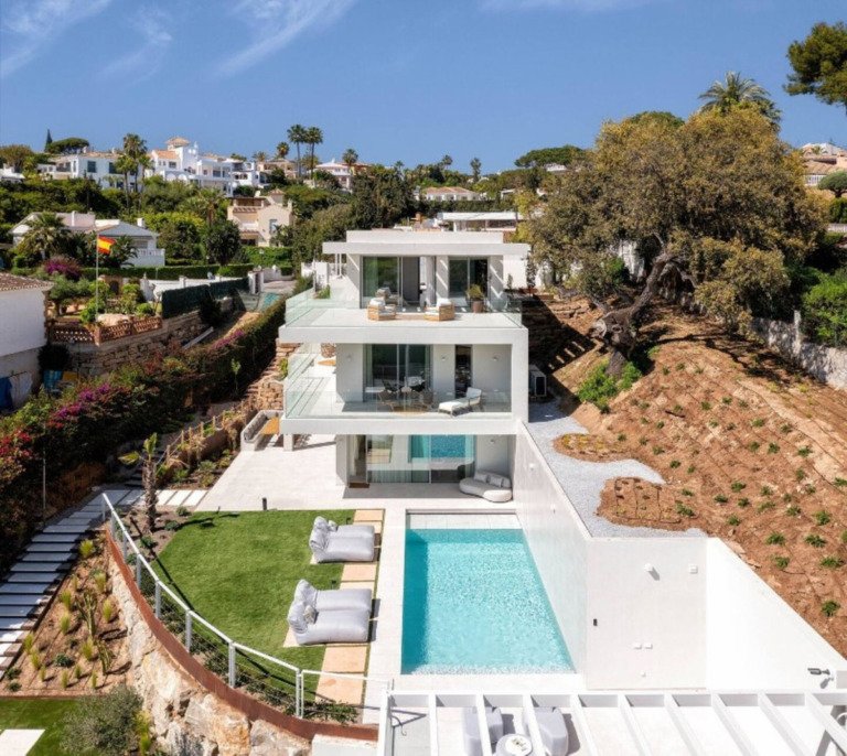 Detached Villa — Elviria