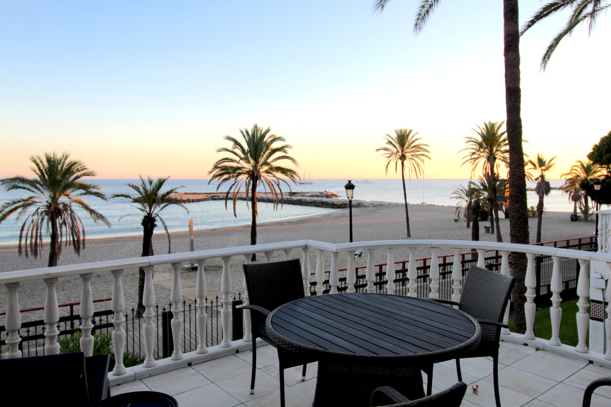 Апартамент нижний этаж — Puerto Banús