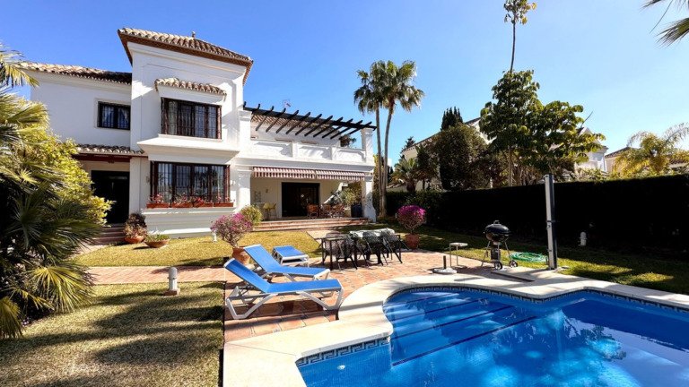 Villa – Las Chapas