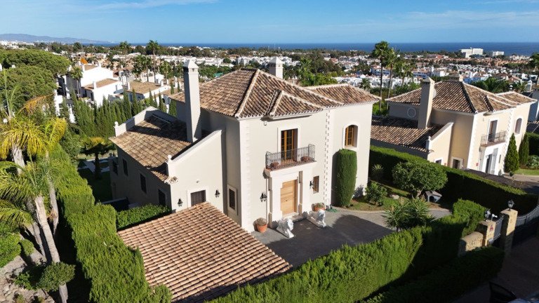 Villa – El Paraiso