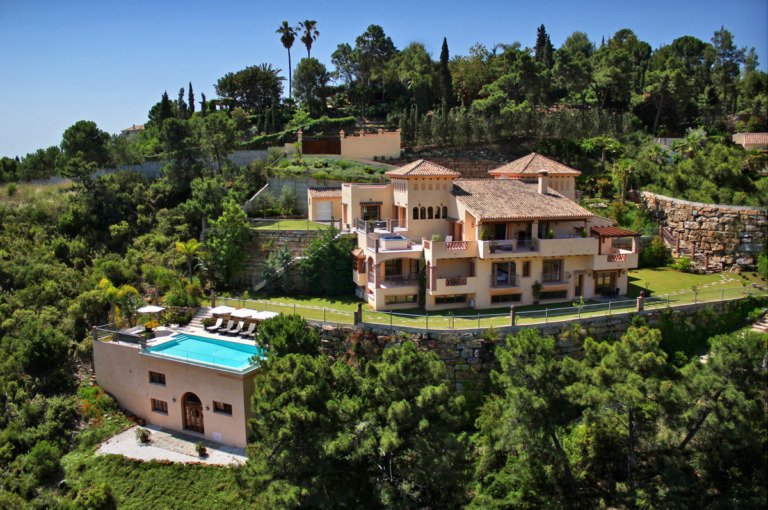 Villa – El Madroñal