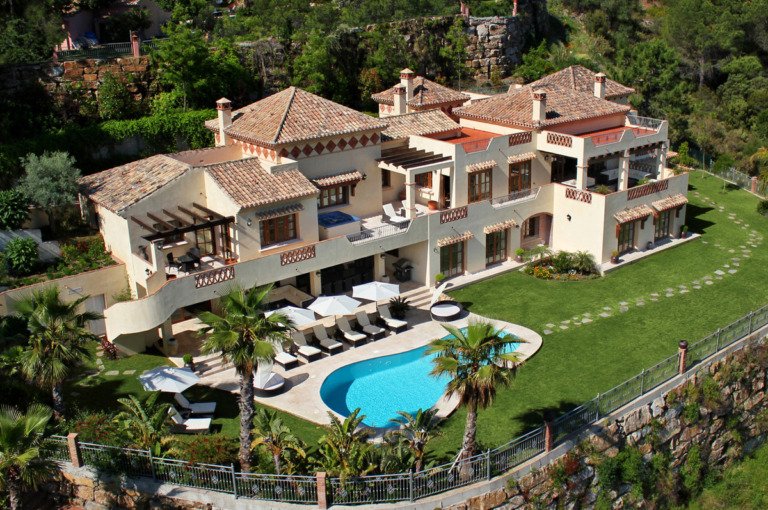 Detached Villa — El Madroñal