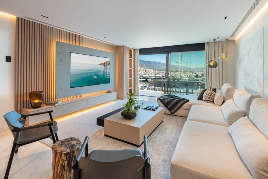Apartamento Planta Media — Puerto Banús