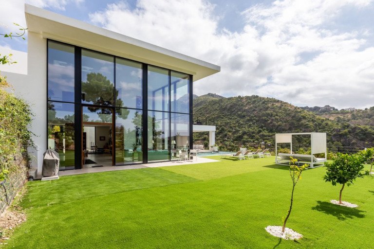 Villa – Chalet — Benahavís