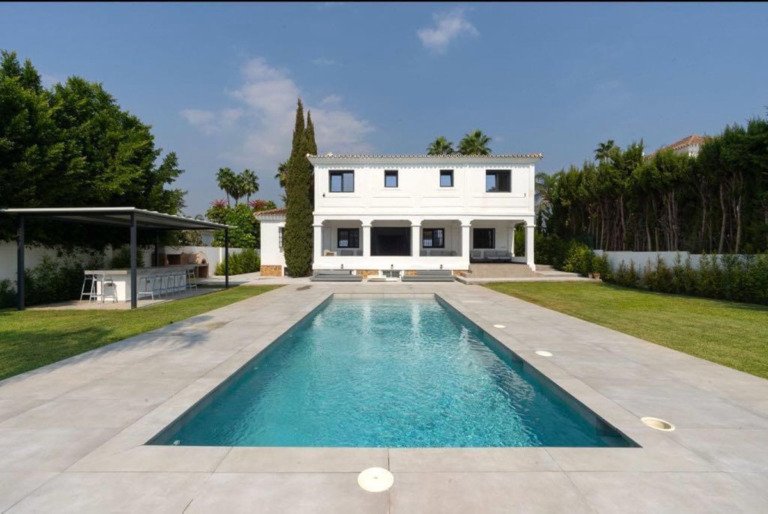 Detached Villa — Marbella