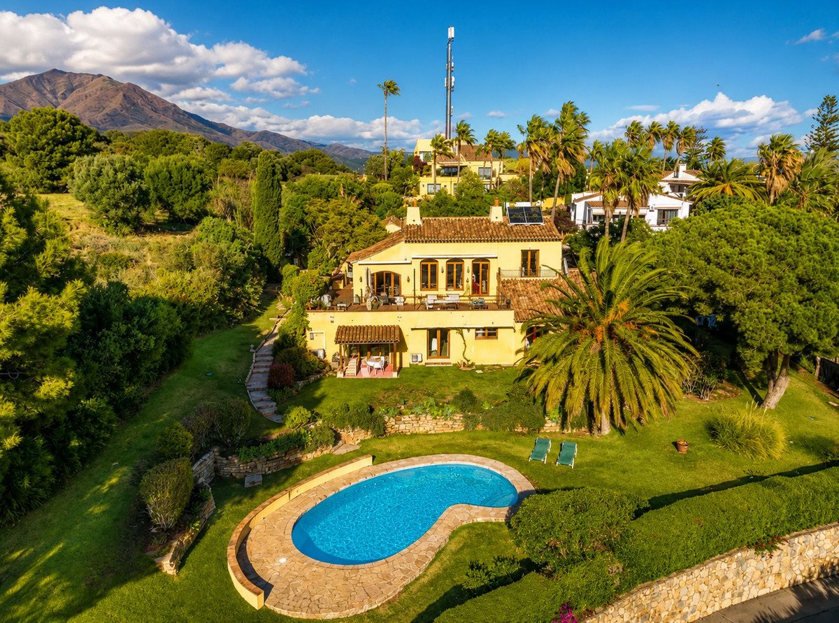 Вилла/Шале — Estepona