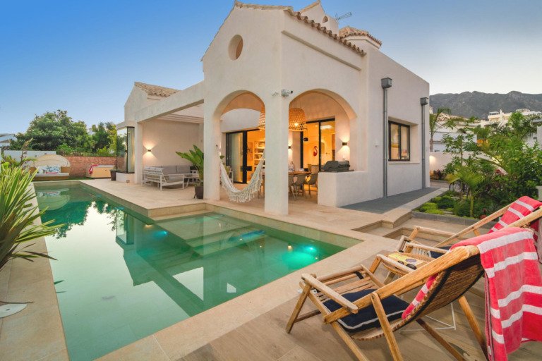 Villa – Chalet — Marbella