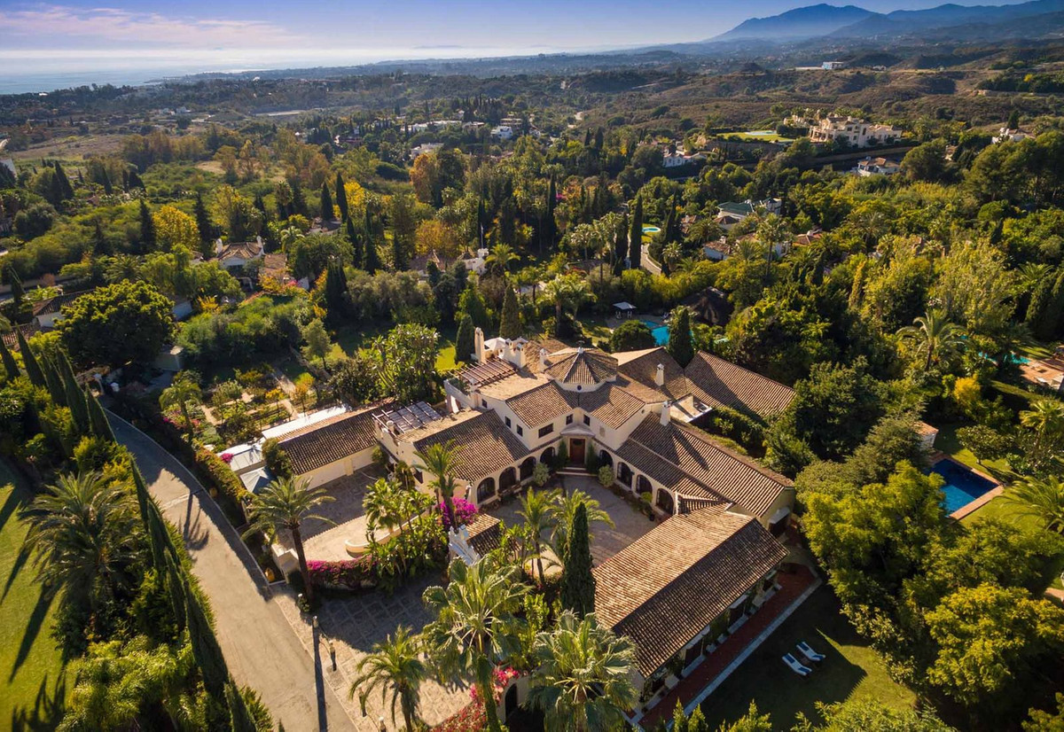 Detached Villa — Sierra Blanca