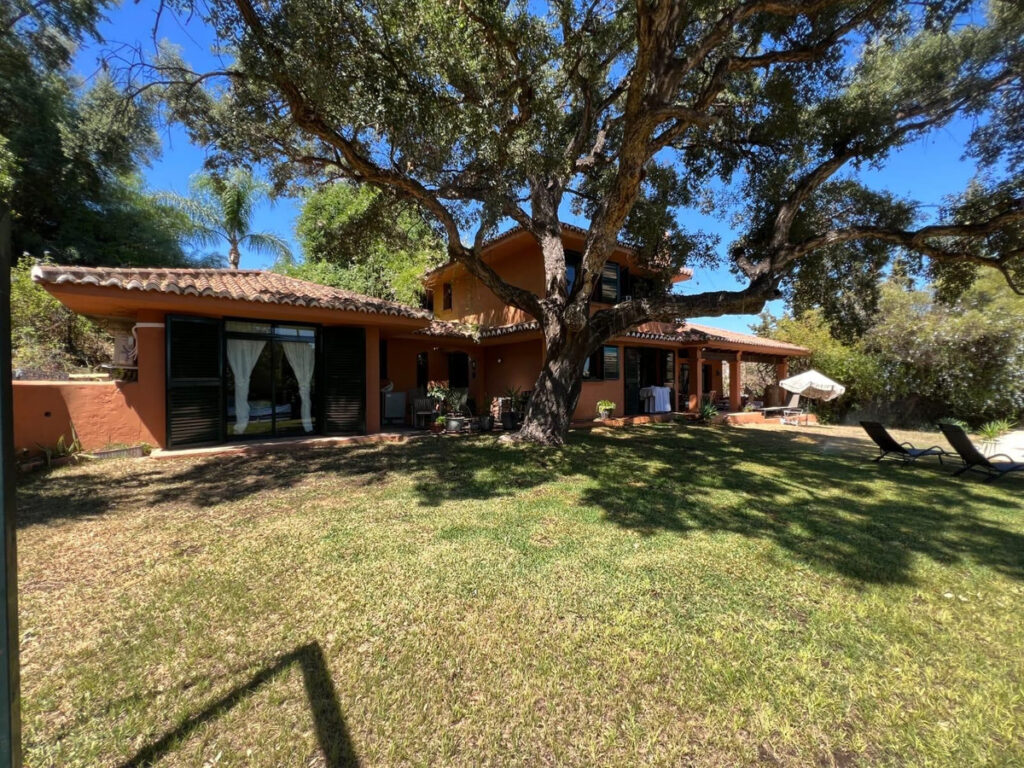 Detached Villa — Marbella