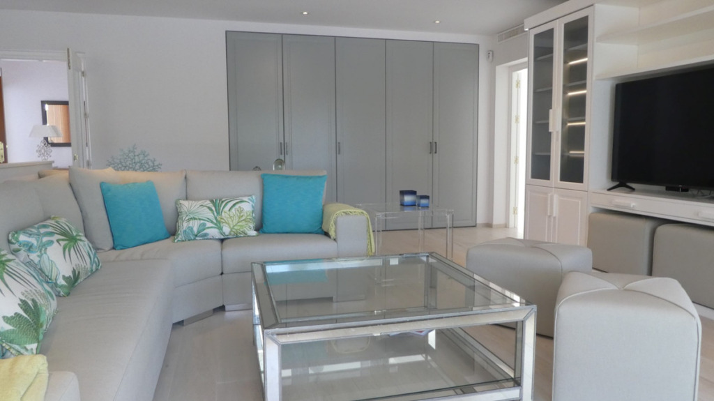 Detached Villa — Estepona