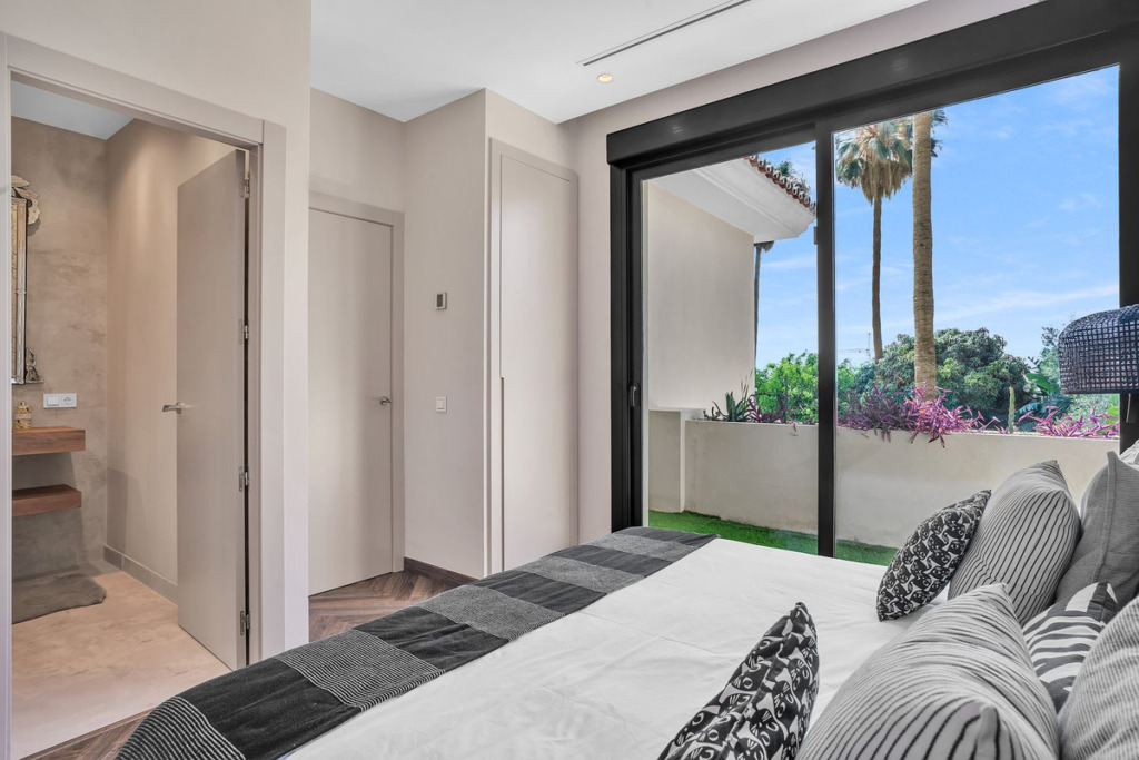 Detached Villa — Marbella