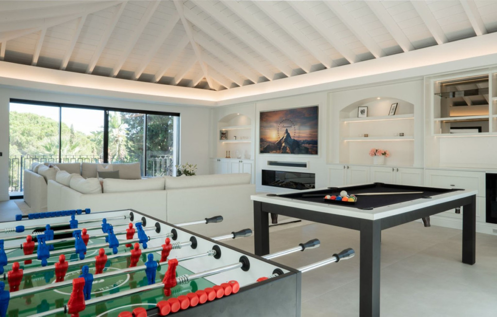 Villa – Chalet — Nueva Andalucía