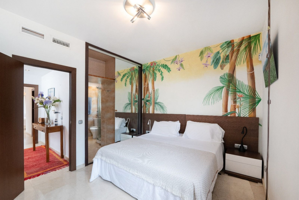 Villa – Chalet — The Golden Mile