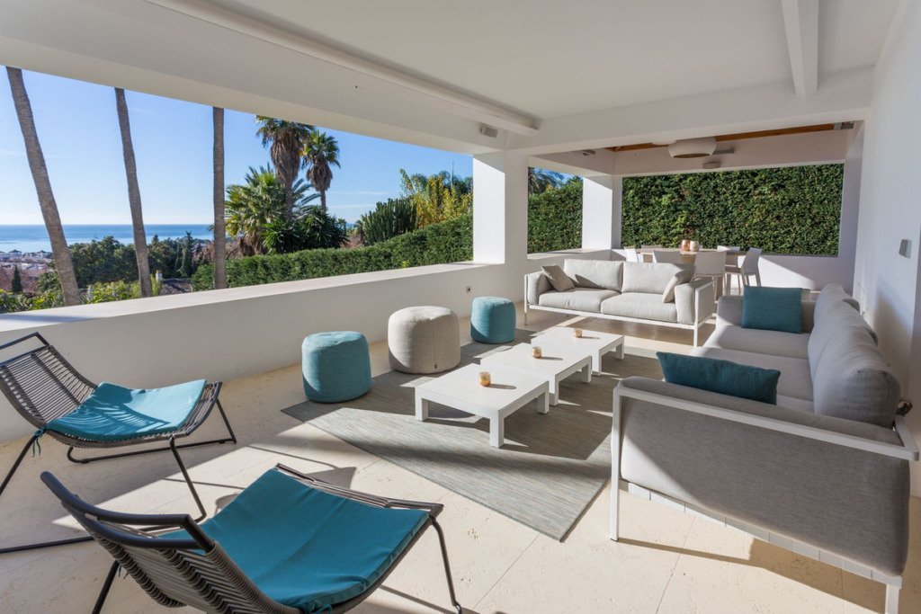 Detached Villa — The Golden Mile