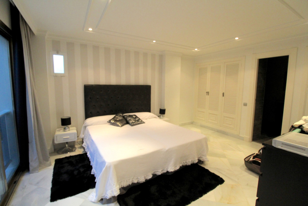 Ground Floor Apartment — Puerto Banús