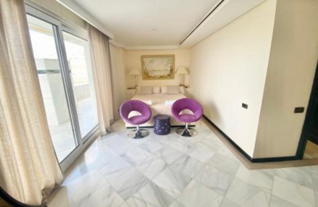 Apartamento Planta Media — Marbella