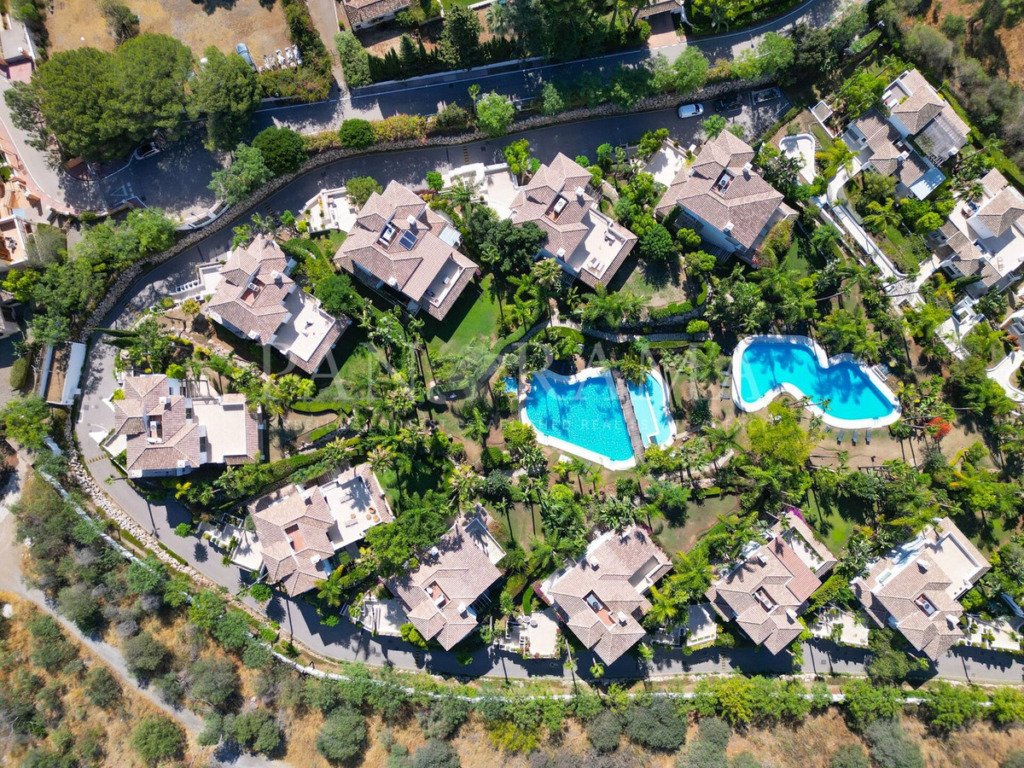 Villa – Chalet — The Golden Mile