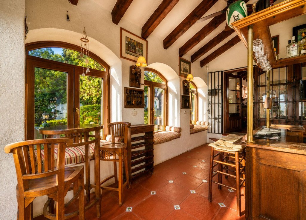 Вилла/Шале — Estepona
