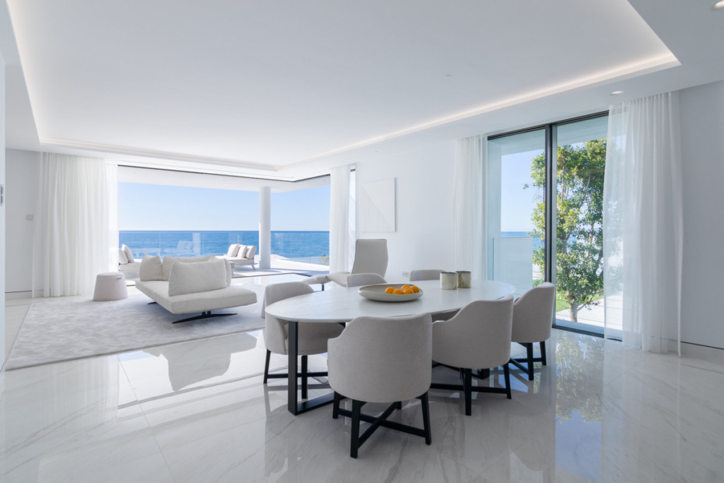 Apartamento Planta Media — Estepona