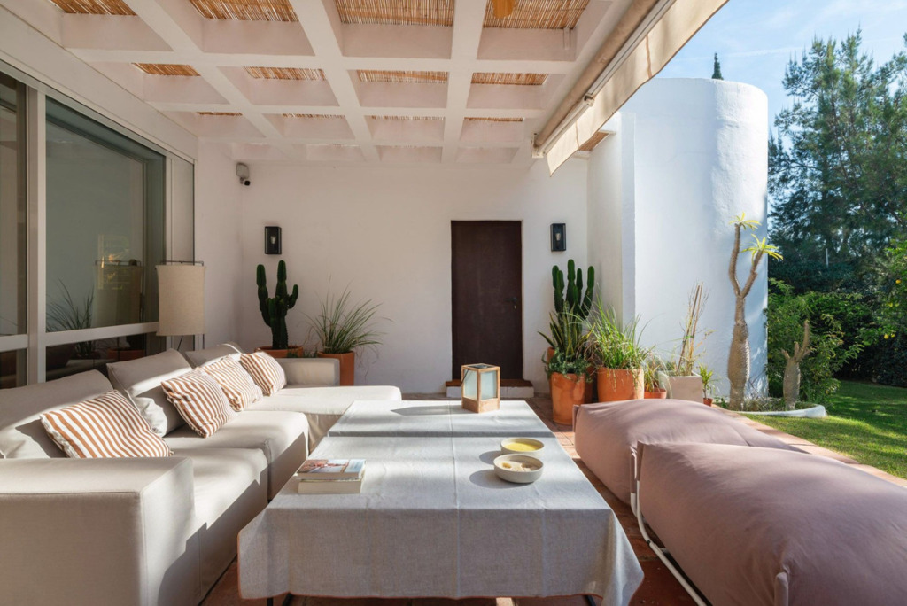 Villa – Chalet — Guadalmina Alta