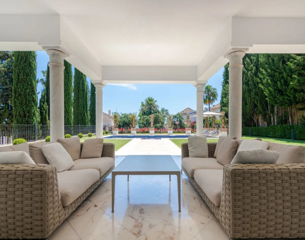 Detached Villa — Sierra Blanca
