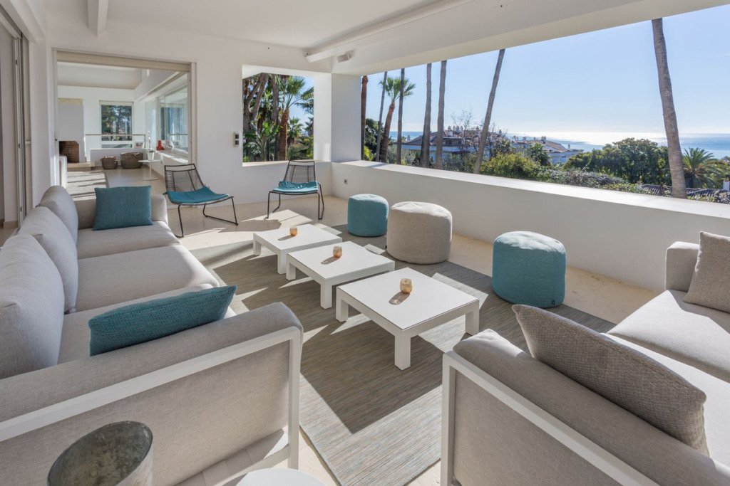 Detached Villa — The Golden Mile