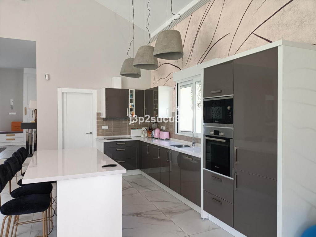 Villa – Chalet — Cortijo Blanco
