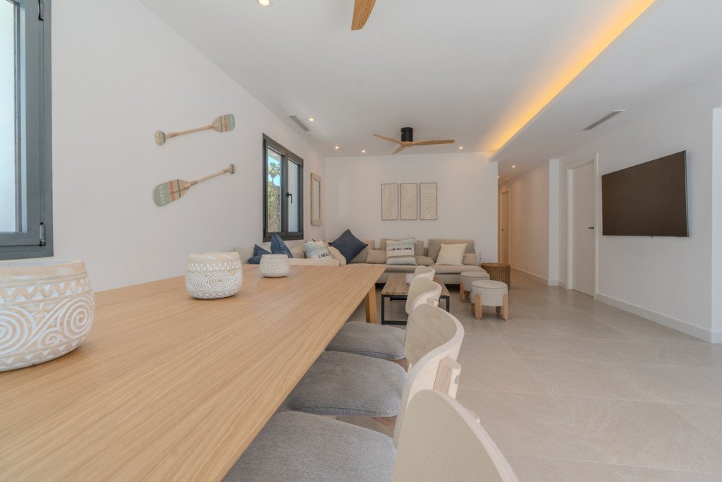 Detached Villa — Nueva Andalucía