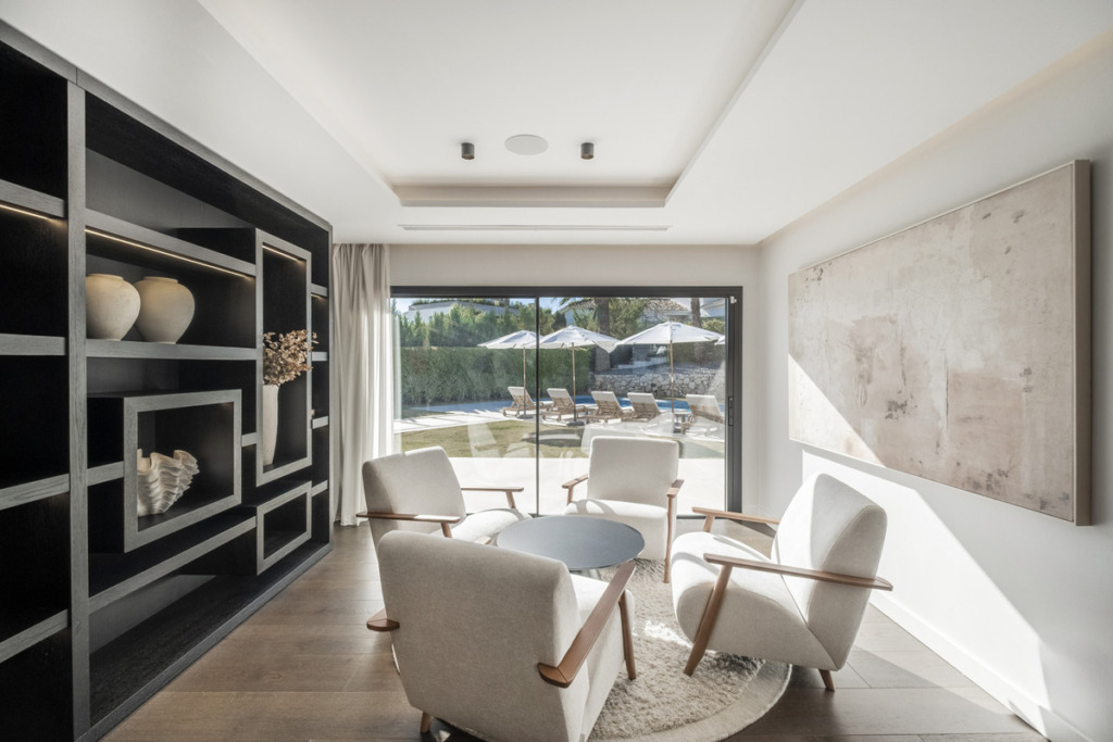 Villa – Chalet — Nueva Andalucía