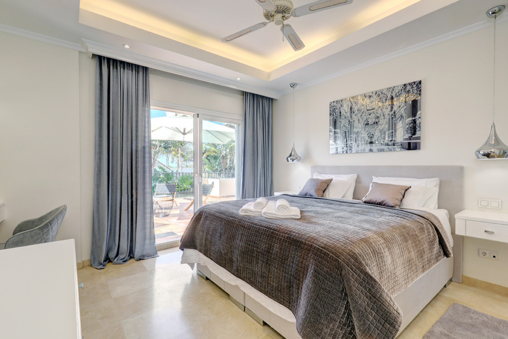 Detached Villa — Cabopino