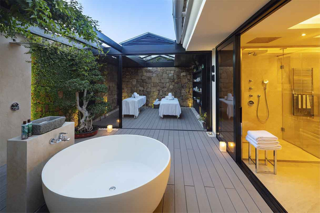 Villa – Chalet — Nueva Andalucía