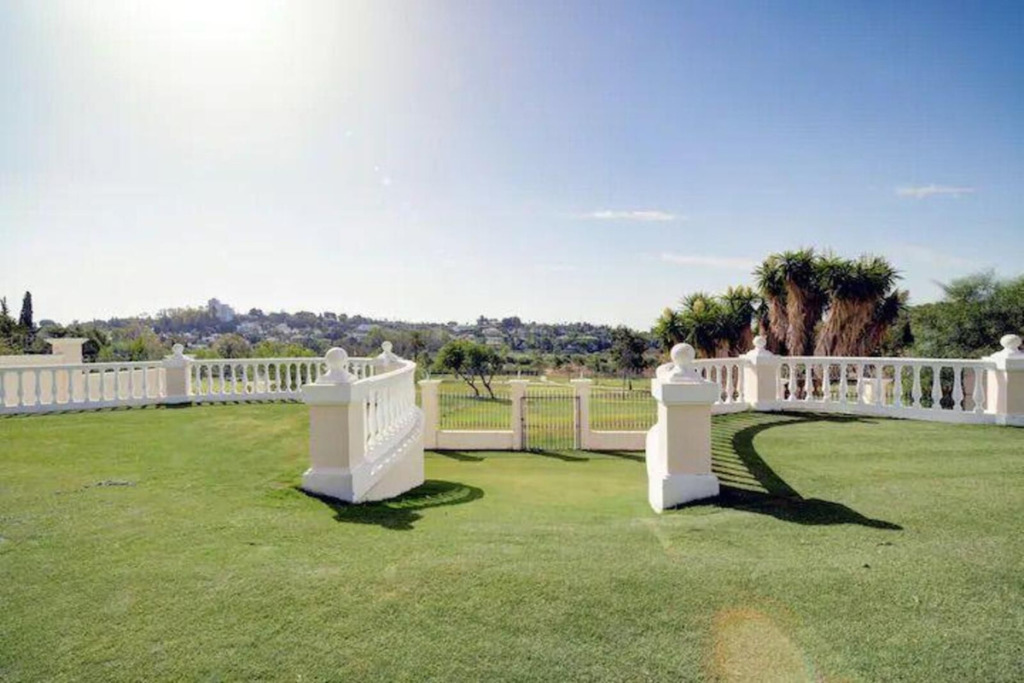 Detached Villa — Benahavís