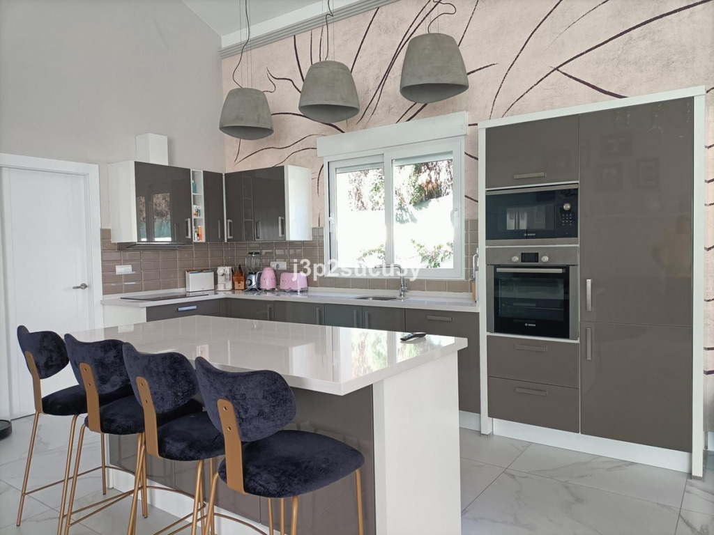 Villa – Chalet — Cortijo Blanco