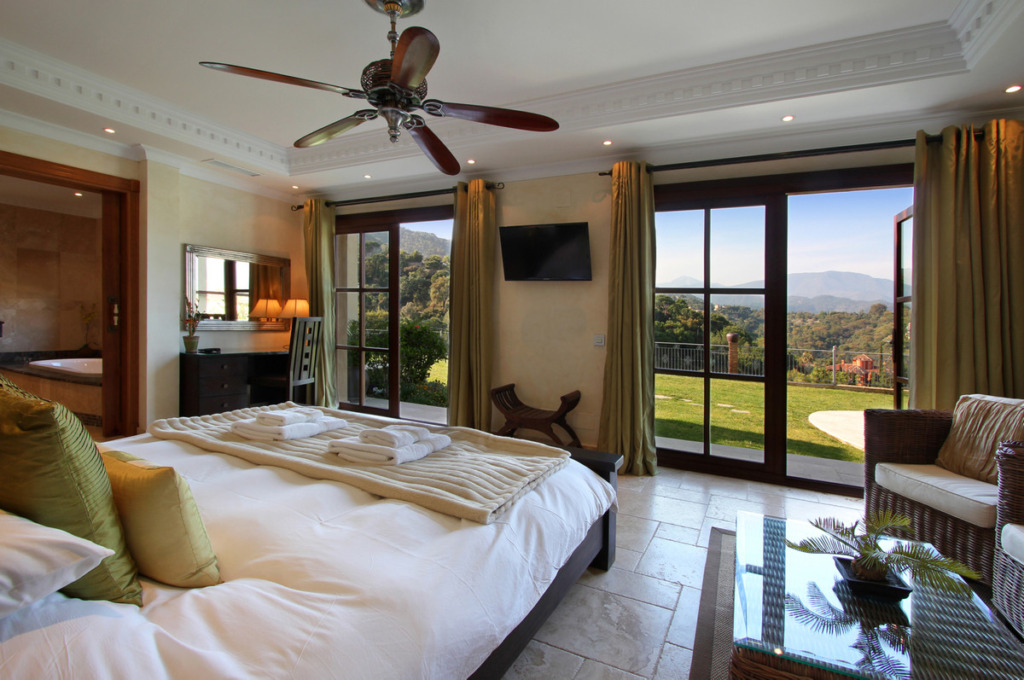 Villa – Chalet — El Madroñal