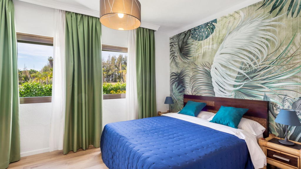 Villa – Chalet — Puerto Banús