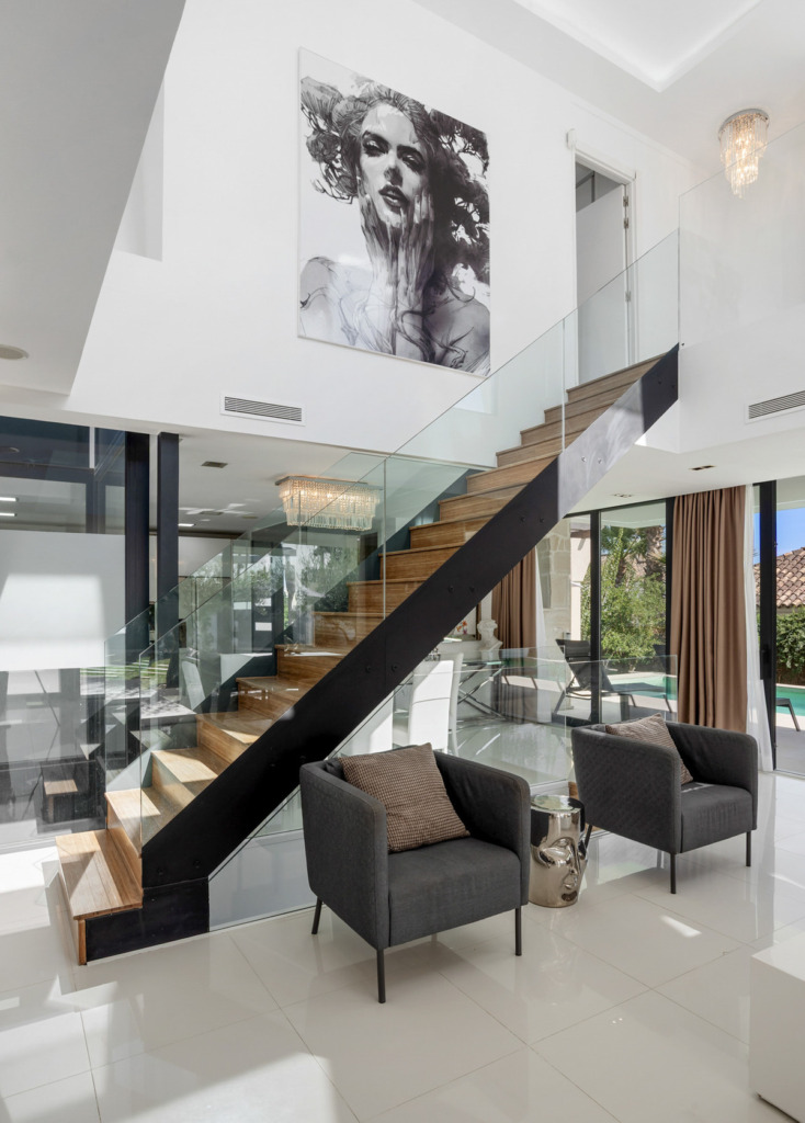 Villa – Chalet — Nueva Andalucía