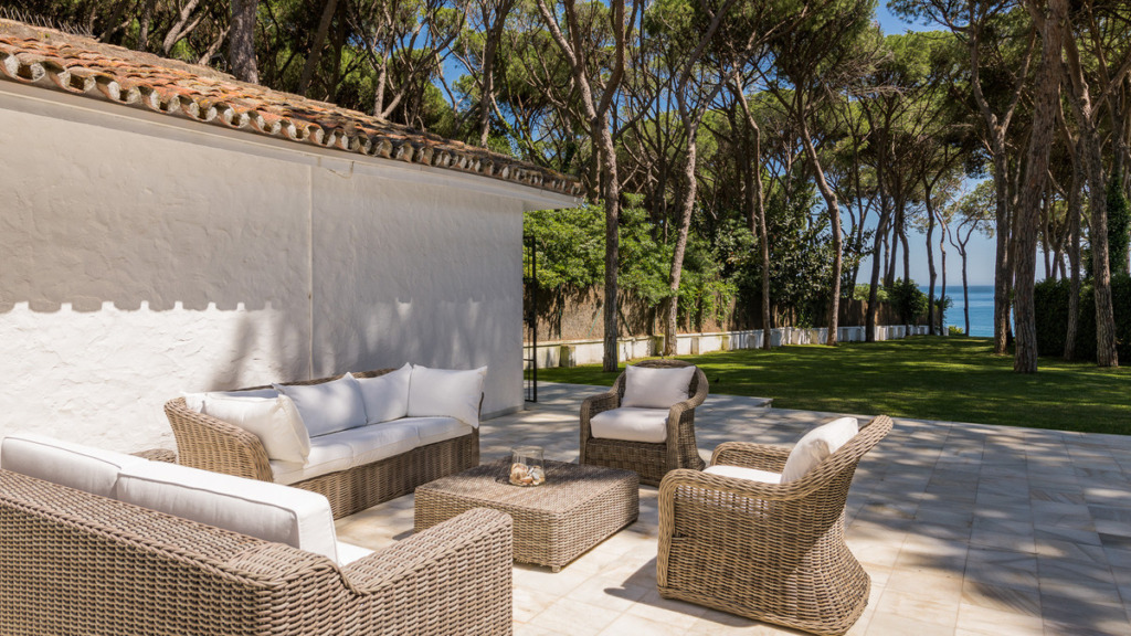 Villa – Chalet — The Golden Mile