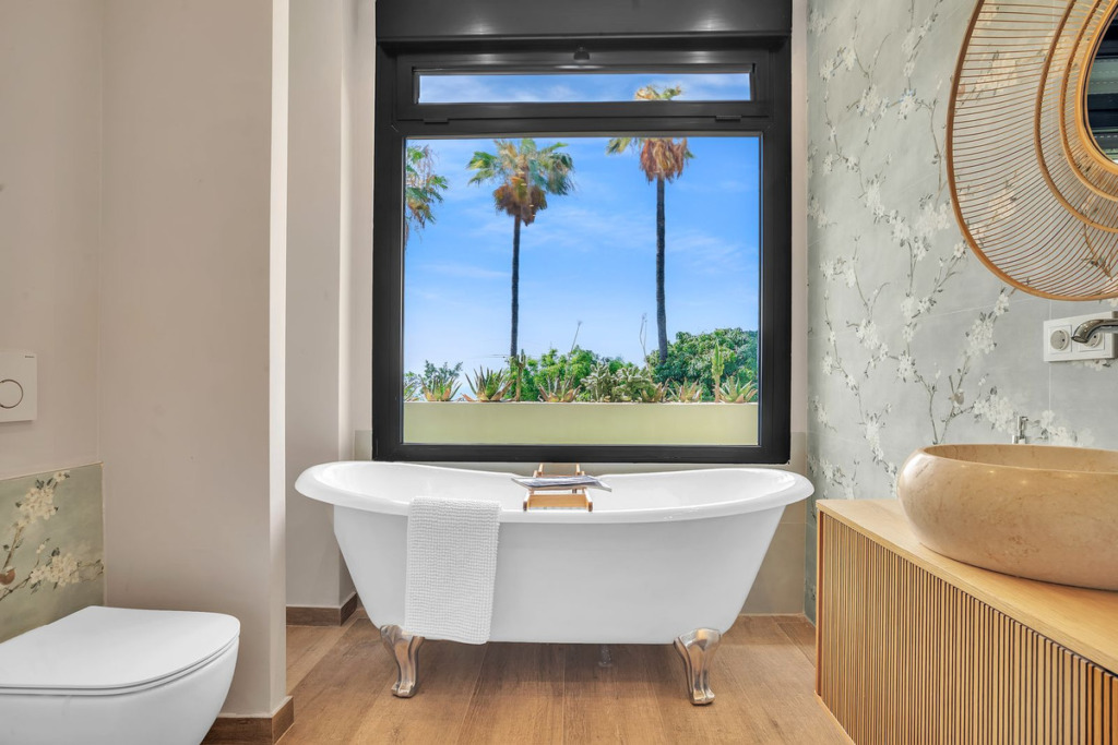 Detached Villa — Marbella