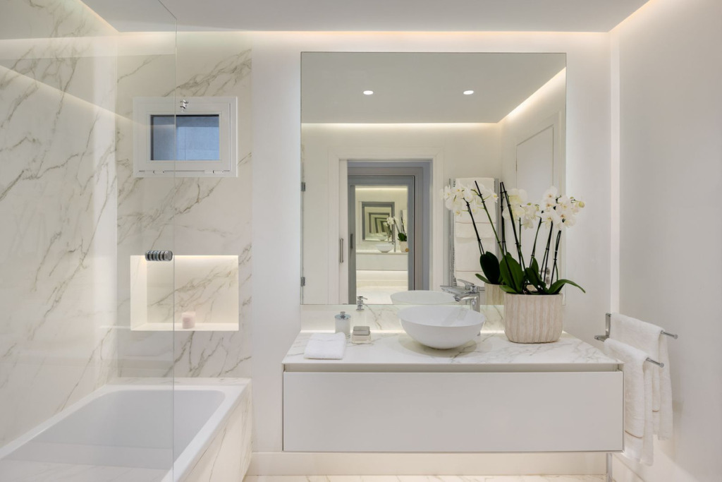 Apartamento Planta Baja — Puerto Banús