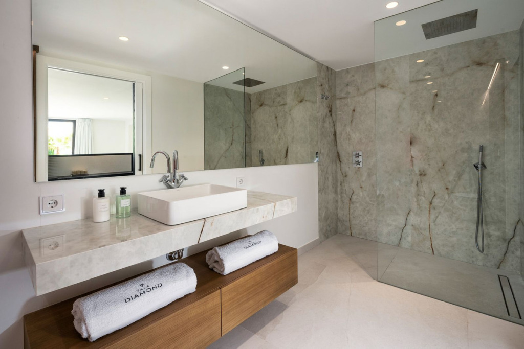 Villa – Chalet — Marbella