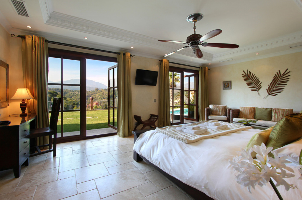 Detached Villa — El Madroñal