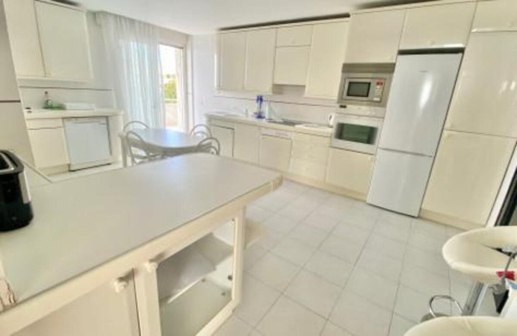 Apartamento Planta Media — Marbella