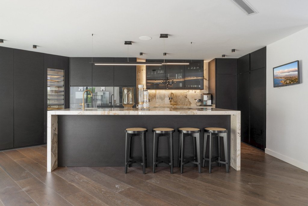 Villa – Chalet — Nueva Andalucía