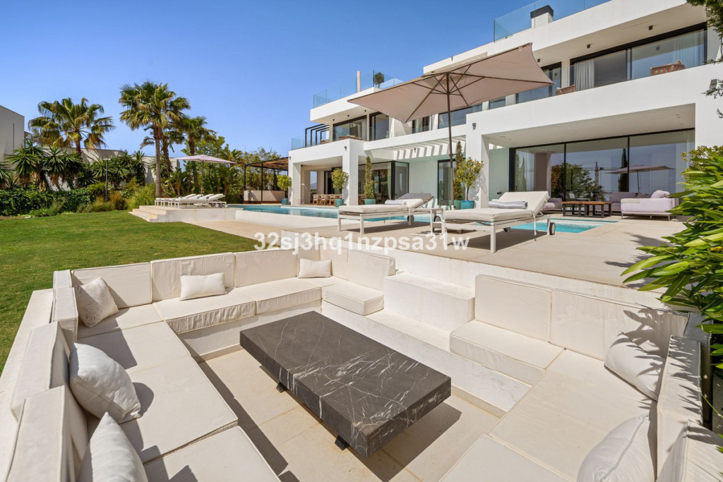 Вилла/Шале — Estepona