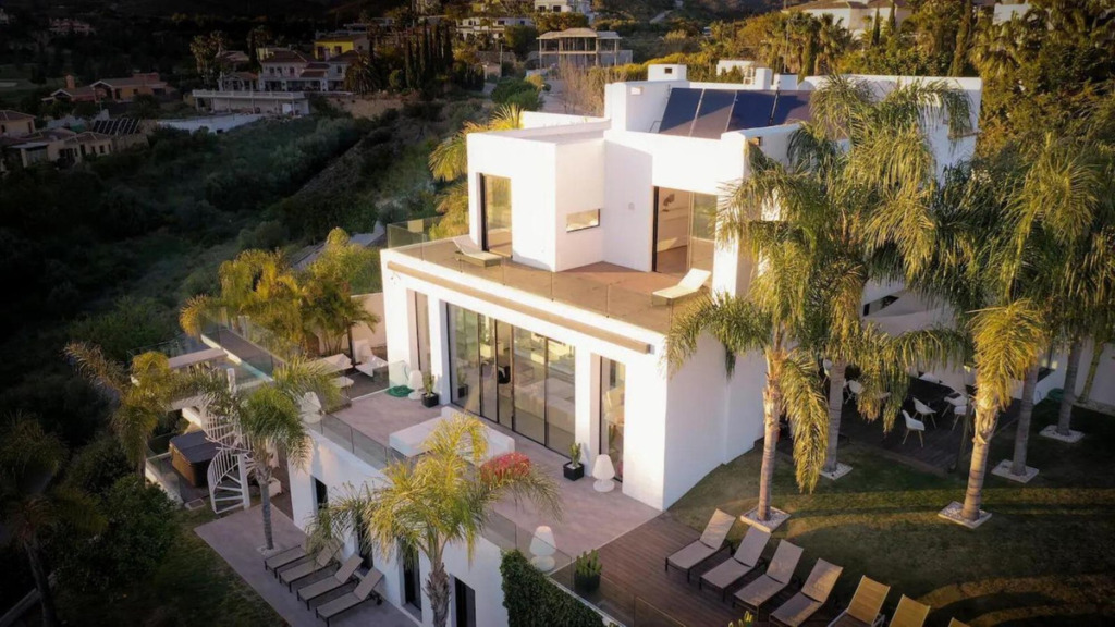 Villa – Chalet — Benahavís