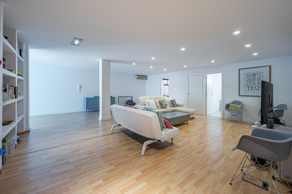 Villa – Chalet — Nueva Andalucía