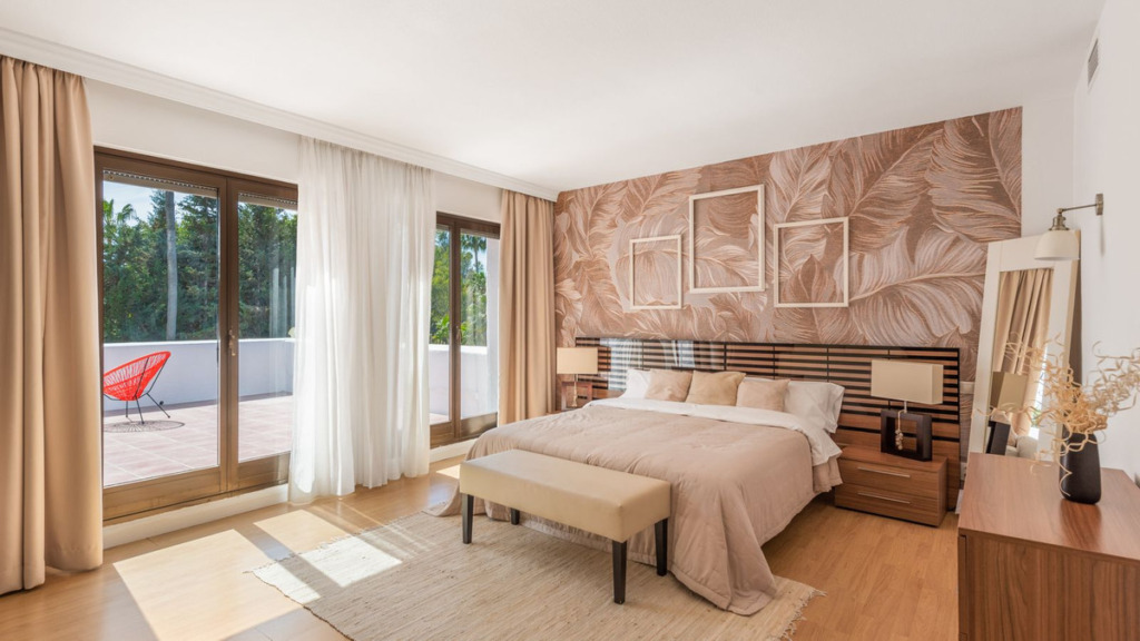 Villa – Chalet — Puerto Banús