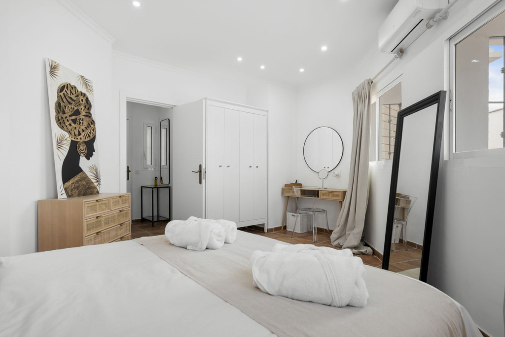 Villa – Chalet — Las Chapas