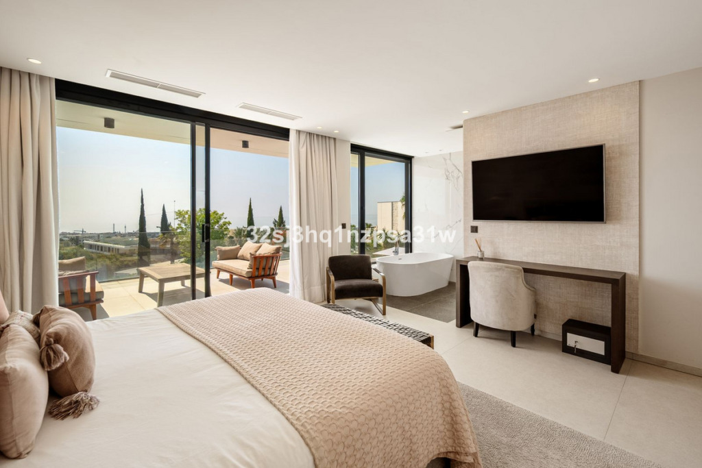 Вилла/Шале — Estepona
